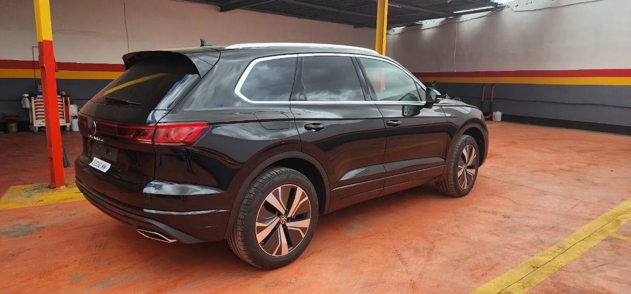 Volkswagen Touareg - photo 3