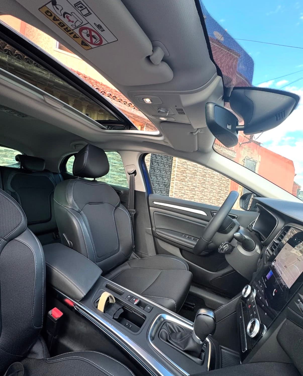 RENAULT Mégane - photo 3